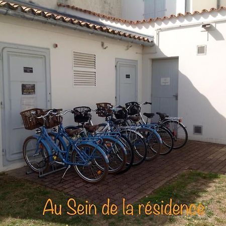 Eole, Idealement Situe Sur Le Port De St Martin De Re Saint-Martin-de-Ré Εξωτερικό φωτογραφία