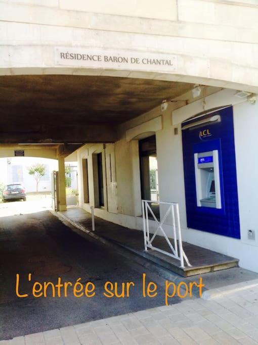 Eole, Idealement Situe Sur Le Port De St Martin De Re Saint-Martin-de-Ré Εξωτερικό φωτογραφία