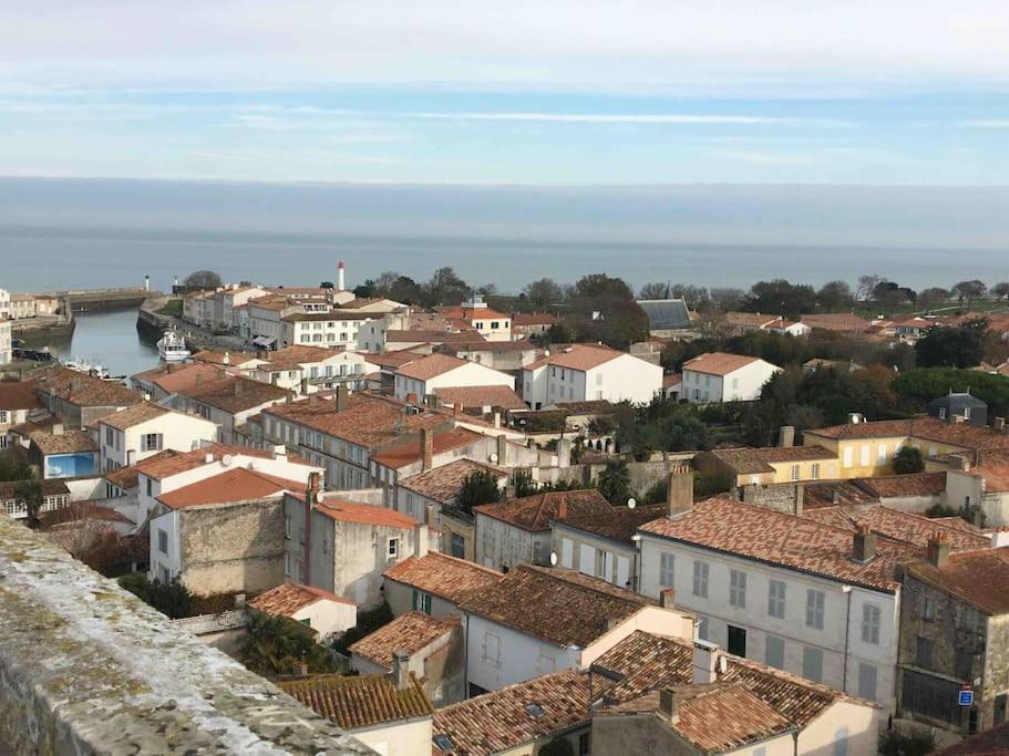 Eole, Idealement Situe Sur Le Port De St Martin De Re Saint-Martin-de-Ré Εξωτερικό φωτογραφία